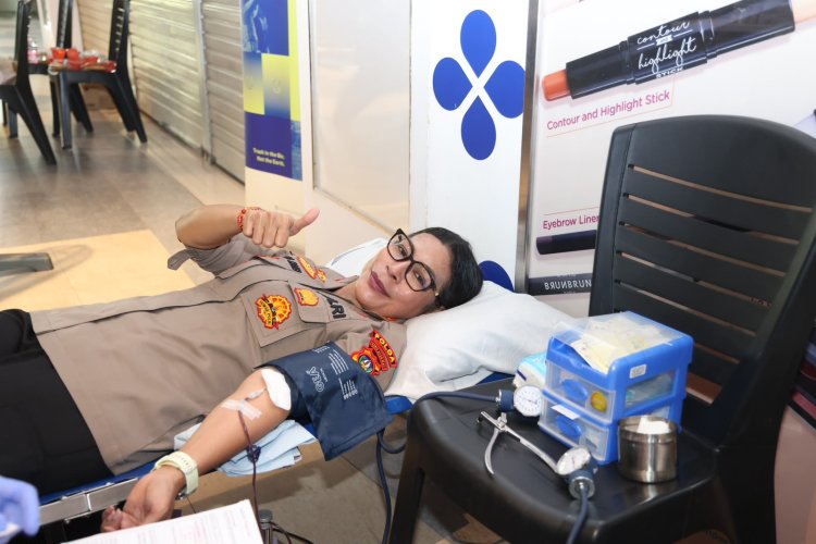 Kabid Humas Polda Kepri Hadiri Donor Darah HUT Batam Pos ke-28, Puluhan Personel Polda Kepri Ikut Berpartisipasi