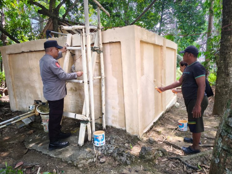 Peduli Fasilitas Air Bersih, Polsek Senayang Renovasi Sumur Bor di Desa Rejai