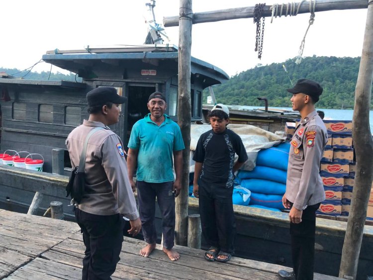 Cuaca Ekstrem Mengintai, Polsek Senayang Perkuat Patroli Pesisir dan Ingatkan Nelayan Gunakan Life Jacket
