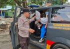 Program “Si Amru” Polsek Batu Ampar Kawal Siswa SD 004 Tanjung Sengkuang hingga Depan Rumah