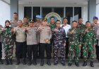 Kapolres Lingga Sambangi Lanal Dabo Singkep, Perkuat Sinergi TNI-Polri
