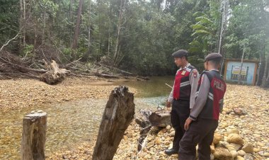 Polsek Daik Lingga Patroli Wilayah Rawan Bencana, Warga Diimbau Tingkatkan Kewaspadaan