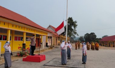 Police Go To School, Bhabinkamtibmas Dabo Singkep Ajak Pelajar Jauhi Bullying dan Kenakalan Remaja