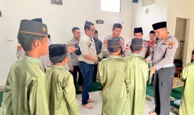 Polsek Nongsa Gelar Binrohtal dan Santunan Anak Yatim Piatu