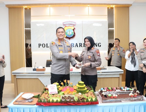 Polresta Barelang Ikuti Zoom Meeting HUT ke-78 Polwan RI, Perkuat Soliditas dan Profesionalisme