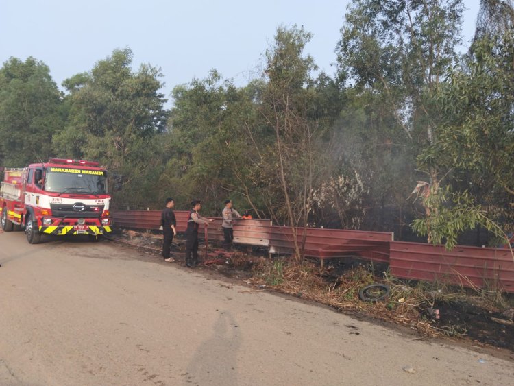 Polda Kepri Bergerak Cepat Padamkan Karhutla di Galang dan Nongsa