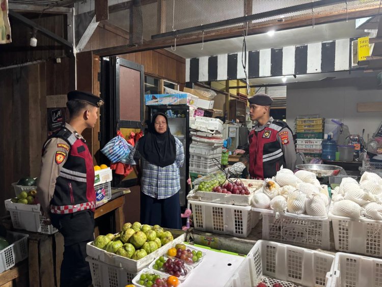 PATROLI SAMAPTA POLRES LINGGA PERKUAT HARKAMTIBMAS, WARGA DIIMBAU WASPADA KEJAHATAN