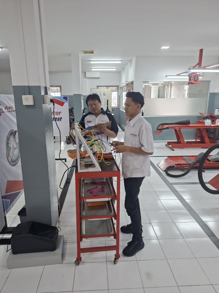 13 Peserta Akademi Mekanik Capella Honda Kepri Dinyatakan Lulus, Siap Masuk Jaringan AHASS