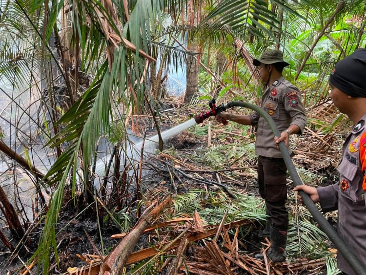 Hari ke-23, Tim Gabungan Pantang Menyerah Padamkan Karhutla di Desa Kudung Lingga