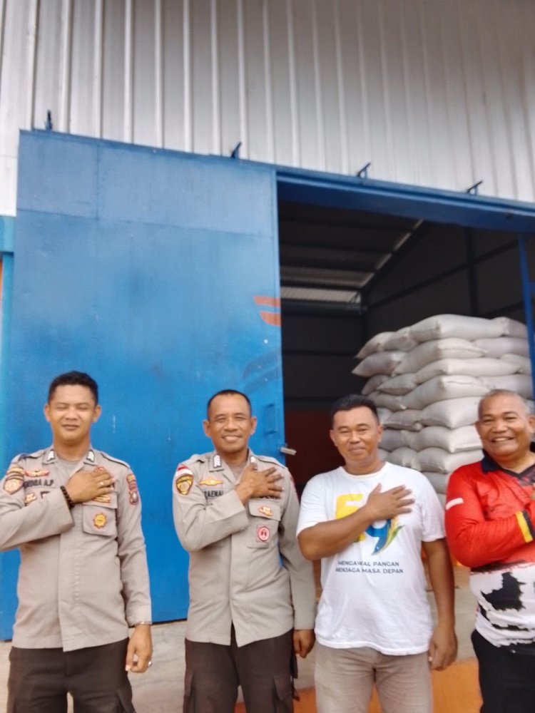 Wujudkan Swasembada Pangan, Polres Lingga Kawal Hasil Panen Jagung hingga ke Bulog