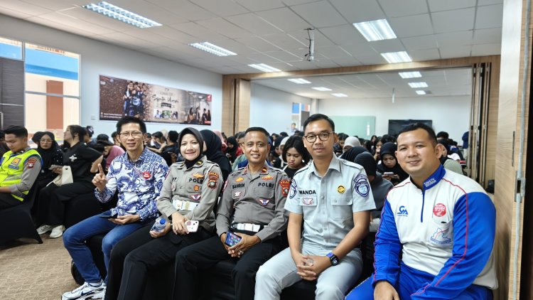 Seminar Honda di Batam Tekankan Jarak Aman dan Waspada Blind Spot