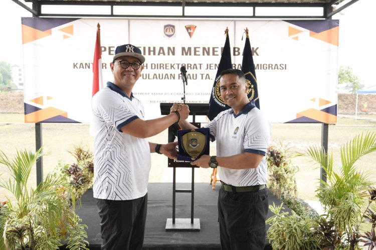 Kanwil Ditjen Imigrasi Kepri Gelar Pelatihan Menembak, Perkuat Disiplin dan Kesiapsiagaan Pegawai
