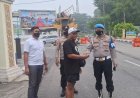 Polsek Balai Karimun Bagikan Masker kepada Pengguna Jalan, Tingkatkan Kepedulian Kesehatan