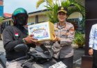 Polres Karimun Salurkan Bansos kepada Pengemudi Ojol, Perkuat Kedekatan dengan Masyarakat