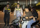 Patroli Malam Polda Kepri Sasar Titik Rawan Batam, Pemuda yang Nongkrong hingga Larut Diberi Imbauan