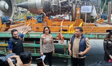 Ditreskrimsus Polda Kepri Ungkap Dugaan Perdagangan Tiga Mesin Pesawat dari Singapura, Empat Tersangka Diamankan