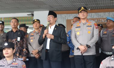 Polda Kepri Kawal Aksi FSPMI di DPRD Batam, Aspirasi Buruh Dibahas Lewat Dialog