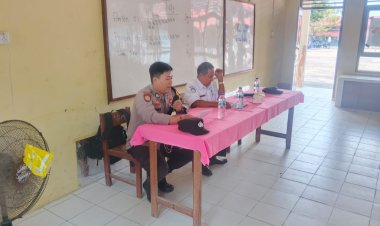 Polsek Daik Lingga Kenalkan SPMB SMA Kemala Taruna Bhayangkara kepada Pelajar SMPN 1 Selayar