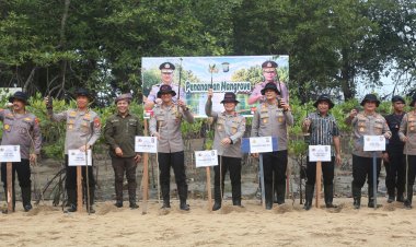 Polda Kepri Tanam 1.000 Mangrove di Batam, Perkuat Green Policing dan Pelestarian Pesisir