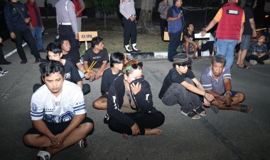 Polda Kepri Tertibkan Lokasi Rawan Narkoba di Bukit Senyum, 24 Orang Positif Urine