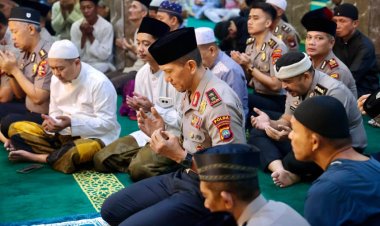 Subuh Keliling di Batam, Kapolda Kepri Ajak Warga Jaga Kamtibmas dan Lindungi Generasi Muda