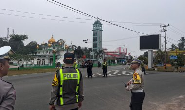 Kapolres Lingga Turun ke Jalan, Atur Lalu Lintas di Wisma Ria Dukung Quick Wins Kapolri
