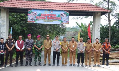Kapolres Lingga Resmikan Kampung Bebas Narkoba di Batu Kacang, Ajak Masyarakat Lindungi Generasi Muda