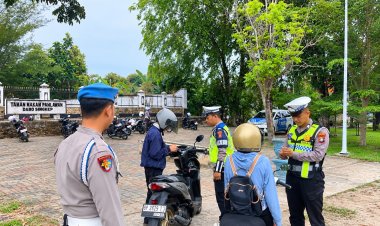 Operasi Patuh Seligi 2026, Polres Lingga Cek Puluhan Kendaraan dan Edukasi Pengendara