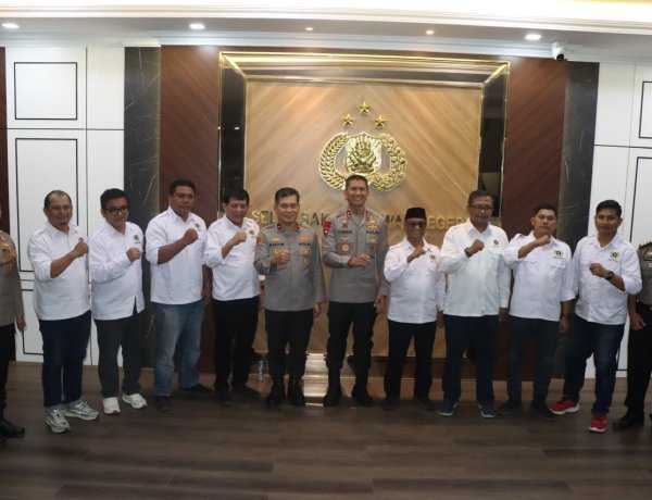 Kapolda Kepri dan PWI Perkuat Sinergi, Tangkal Hoaks dan Jaga Kondusivitas Daerah