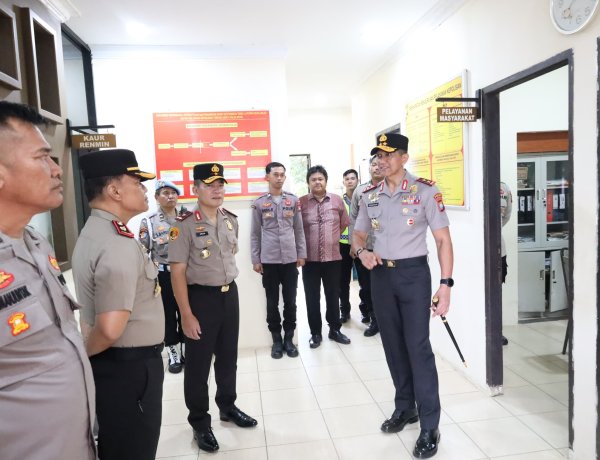 Kapolda Kepri Tinjau SPKT dan Layanan 110, Tekankan Pelayanan Cepat dan Humanis
