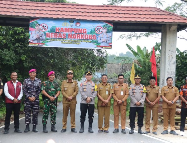 Kapolres Lingga Resmikan Kampung Bebas Narkoba di Batu Kacang, Ajak Masyarakat Lindungi Generasi Muda