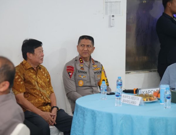 Kapolda Kepri Ngopi Bareng Warga Bengkong, Bahas Keamanan Sekolah hingga Keselamatan Lalu Lintas