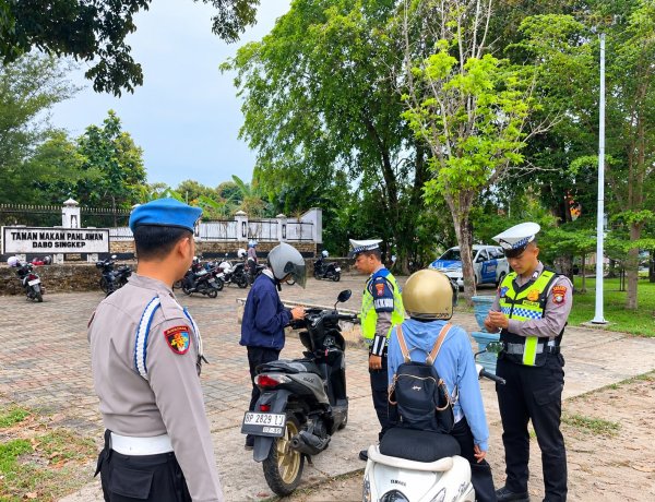 Operasi Patuh Seligi 2026, Polres Lingga Cek Puluhan Kendaraan dan Edukasi Pengendara
