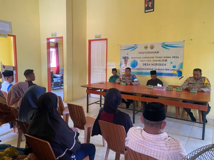 Polsek Daik Lingga Sambangi Warga Nerekeh, Ingatkan Bahaya Karhutla