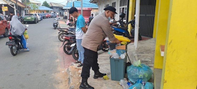 Peringati World Cleanup Day 2026, Polsek Sekupang dan Warga Gotong Royong Bersihkan Tanjung Riau