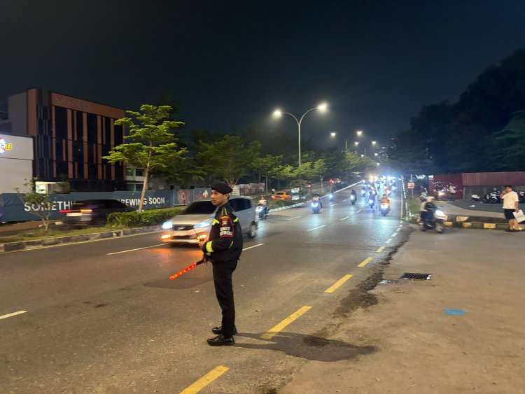 Polresta Barelang Turun ke Pusat Perbelanjaan Batam, Antisipasi Macet dan Jaga Kamtibmas