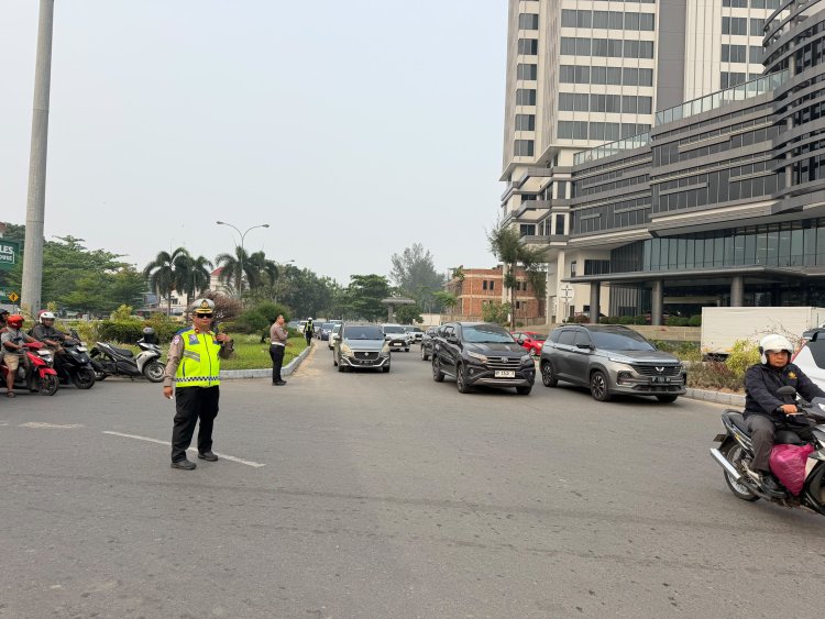 Blackout Batam Picu Lonjakan Arus Kendaraan, Satlantas Polresta Barelang Siaga di Sejumlah Persimpangan