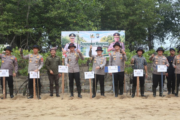 Polda Kepri Tanam 1.000 Mangrove di Batam, Perkuat Green Policing dan Pelestarian Pesisir