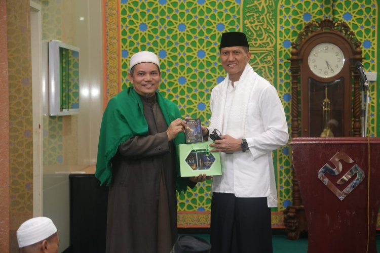 Subuh Keliling di Batam, Kapolda Kepri Ajak Warga Aktifkan Pos Kamling dan Cegah Kriminalitas