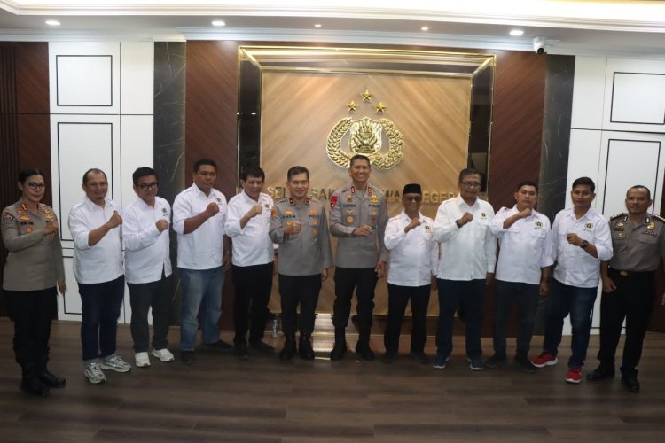 Kapolda Kepri dan PWI Perkuat Sinergi, Tangkal Hoaks dan Jaga Kondusivitas Daerah