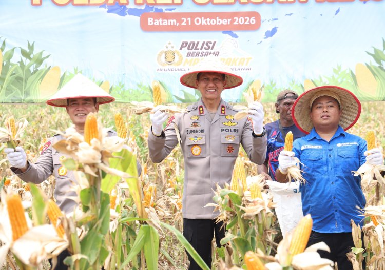 Kapolda Kepri Pimpin Panen Raya Jagung di Galang, Dukung Ketahanan Pangan Nasional