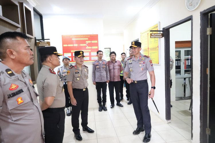 Kapolda Kepri Tinjau SPKT dan Layanan 110, Tekankan Pelayanan Cepat dan Humanis