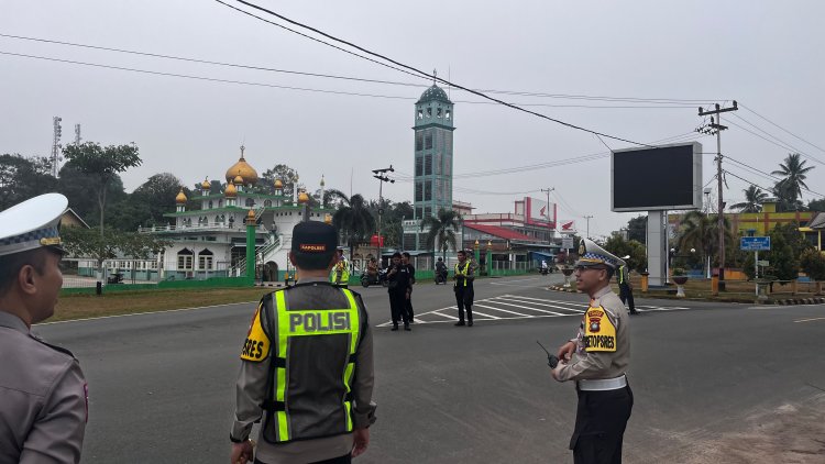 Kapolres Lingga Turun ke Jalan, Atur Lalu Lintas di Wisma Ria Dukung Quick Wins Kapolri